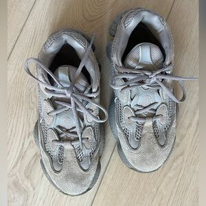 Yeezy Gray Athletic Shoes